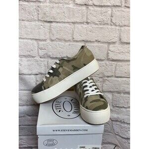 Steve Madden EMMI Camouflage tennis shoe